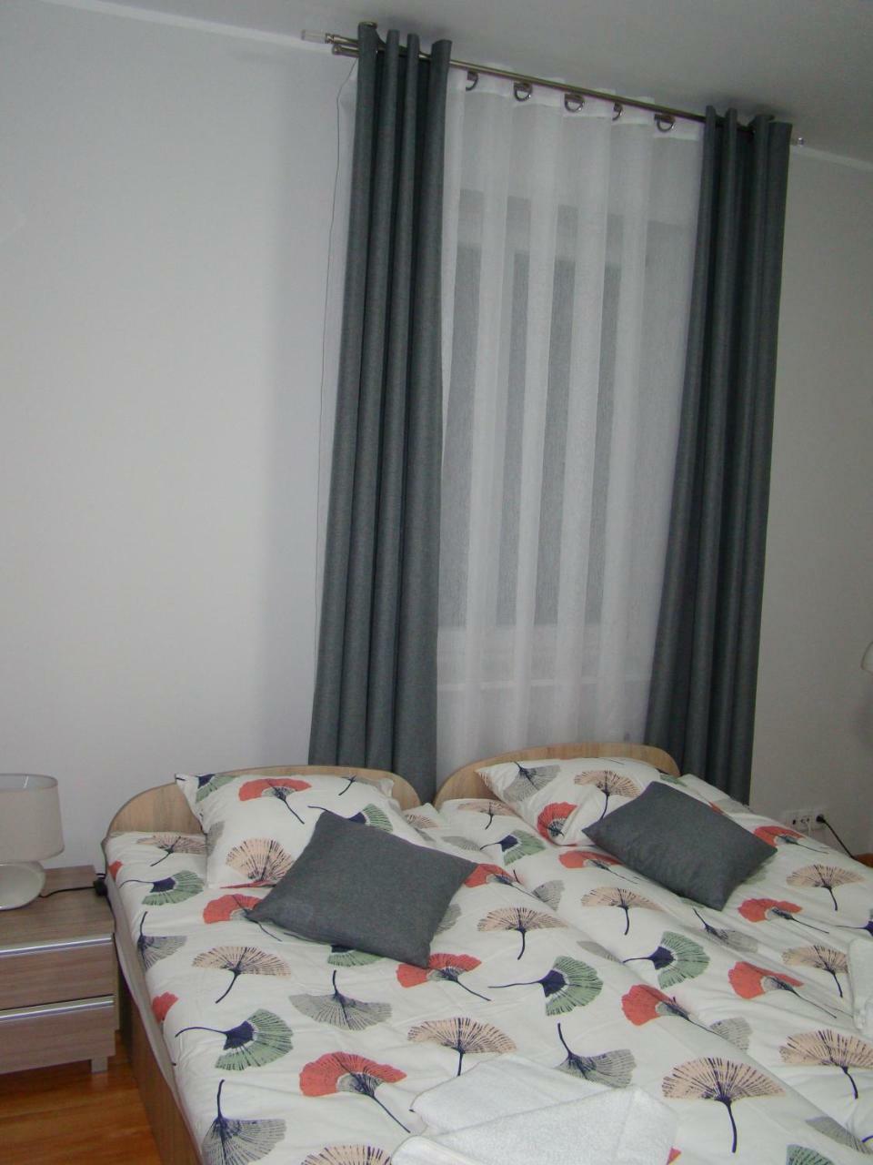Apartamenty Orle 耶莱尼亚古拉 外观 照片
