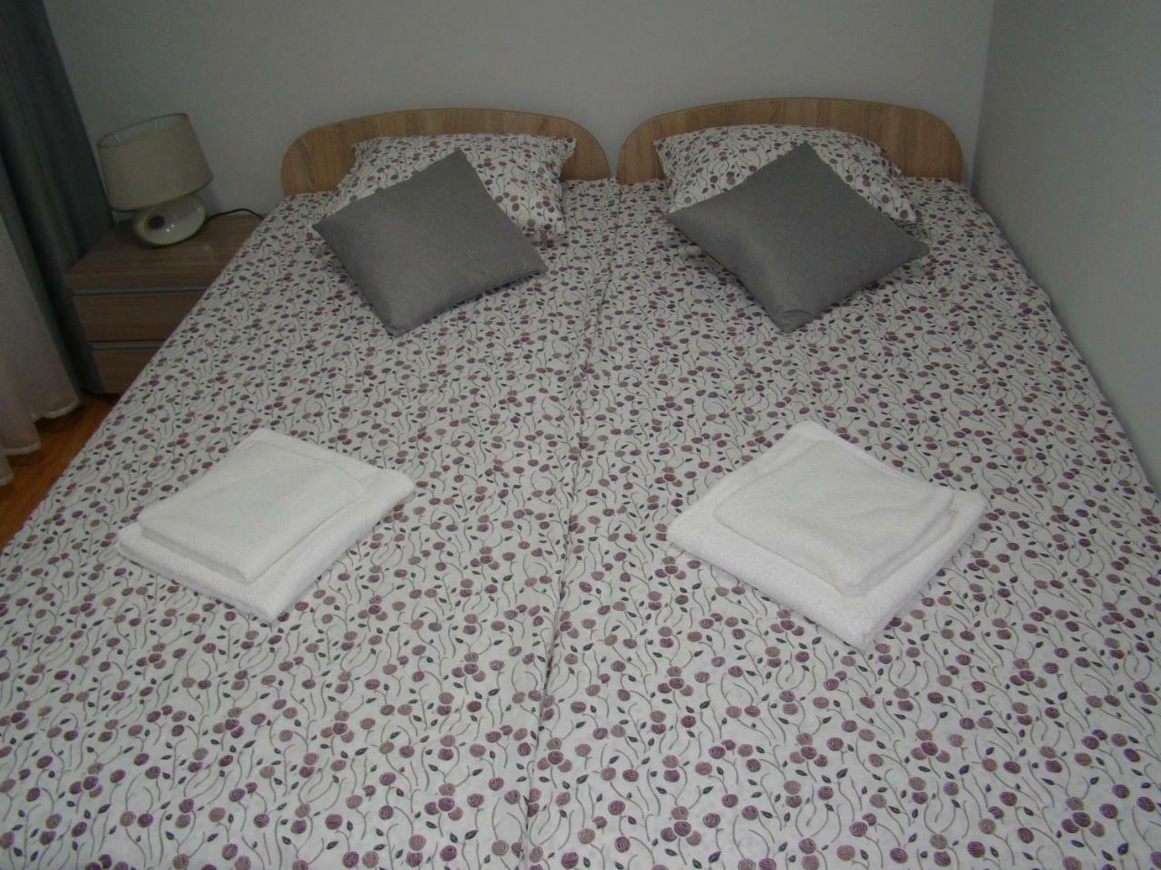 Apartamenty Orle 耶莱尼亚古拉 外观 照片